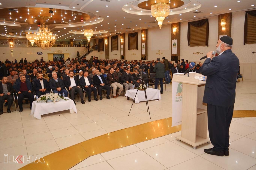 "Sad bin Ebi Vakkas gibi bizlerin de bu aziz dinden taviz vermemesi gerekir"