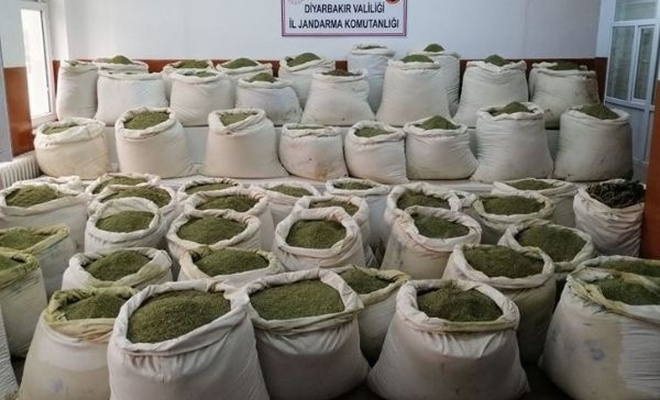 Diyarbakır'da 2 ton 80 kilogram esrar ele geçirildi