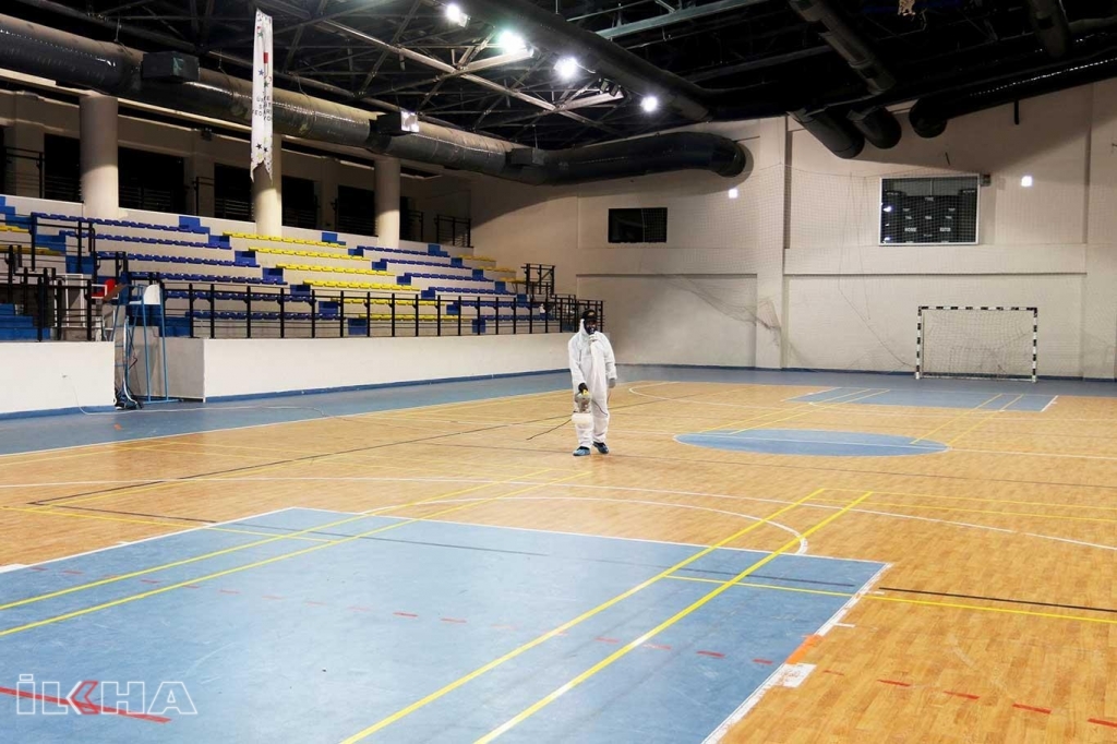 Ağrı İbrahim Çeçen Üniversitesi Corona virüs sebebiyle tüm faaliyetlerini iptal etti