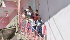 Çocuklar sokağa çıkma yasağını dinlemedi 