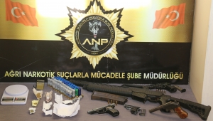 Ağrı'da sokak satıcılarına dron destekli operasyon