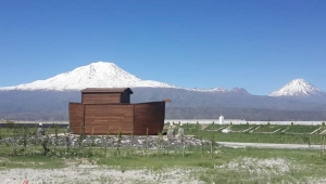 Kurdukları turizm kompleksi ile Ağrı Dağı ve Hazreti Nuh'un Gemisini anlatıyorlar 