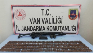 Van’da PKK'ye ait silah ve mühimmat ele geçirildi 