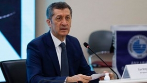 Bakan Selçuk, 21 Eylül'de açma çabasındayız