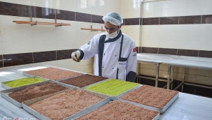 Soğuk baklava, hafifliği ve ferahlığıyla yaz aylarının vazgeçilmez tatlısı konumunda