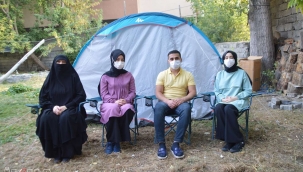 25 kişinin Coronavirus'e yakalandığı aile fertleri yaşadıklarını anlattı 