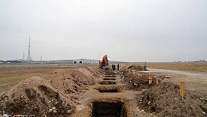 Kış mevsiminde toprağın donduğu Ağrı'da yüzlerce mezar hazırlandı 