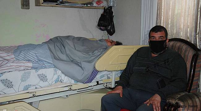 5 yıldır yatalak eşine bakan koca hayırseverlerden yardım bekliyor