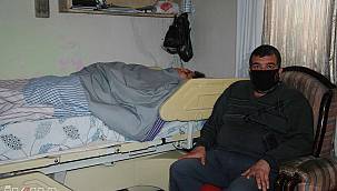 5 yıldır yatalak eşine bakan koca hayırseverlerden yardım bekliyor 