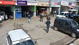 Silahlı kavgada bir kişi göğsünden yaralandı 