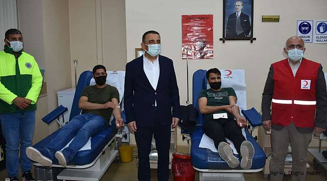 Bir ünite kan verene bir porsiyon büryan hediye