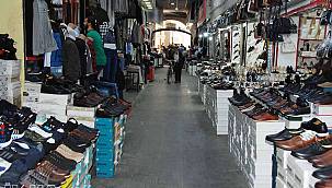 Esnaf ‘tam kapanma’ kararına tepkili.