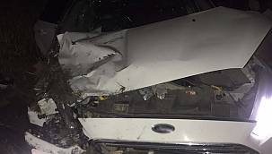 Iğdır'da filyasyon ekiplerinin bulduğu araç araziye devrildi: 3 yaralı