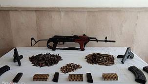 Silah ve mühimmat ele geçirildi 