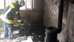 Suriyeli ailenin yaşadığı ev yandı 