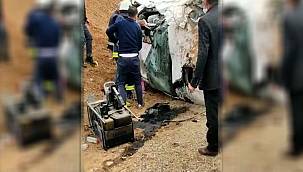 Takla atan otomobilde: 2 ölü 4 yaralı 