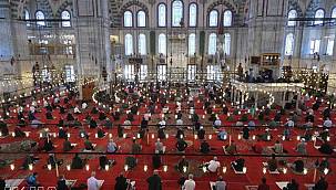 Tam kapanmada camiler açık olacak