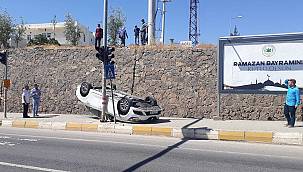 El frenini çekmeyi unuttu 5 metreden aşağı düştü 