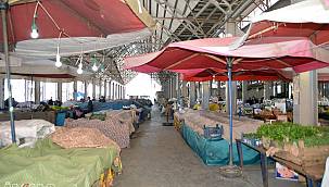 Ürün satamayacağı endişesi ile pazarcı esnafının çoğu tezgâh açmadı 