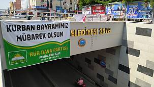 HÜDA PAR'dan pankartlı bayram tebriği