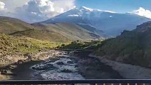 Ağrı Dağı'nda patlama meydana geldi