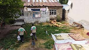 Umut kervanı vakfı Ağrı'da 600 aileye yardım eli uzattı 