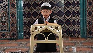 Ağrılı öğrenci Kur'an- ı Kerimi güzel okum yarışmasında dereceye girdi 