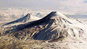 ERKEN DEMİR ÇAĞI'NDA AĞRI DAĞI BÖLGESİ