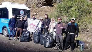 Ağrılı Dağcılardan örnek hareket