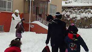 Ağrı merkez ve ilçesinde okullar tatil edildi 