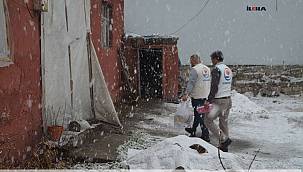 Yetimler vakfı Ağrı'da yetimlerin yüzünü güldürmeye devam ediyor 
