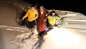 kapalı olan nedeniyle mahsur kalan yaşlı hasta kurtarıldı