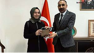 Şehir içi dolmuşta unutulan 100 bin TL değerinde döviz ve altın sahibine teslim edildi