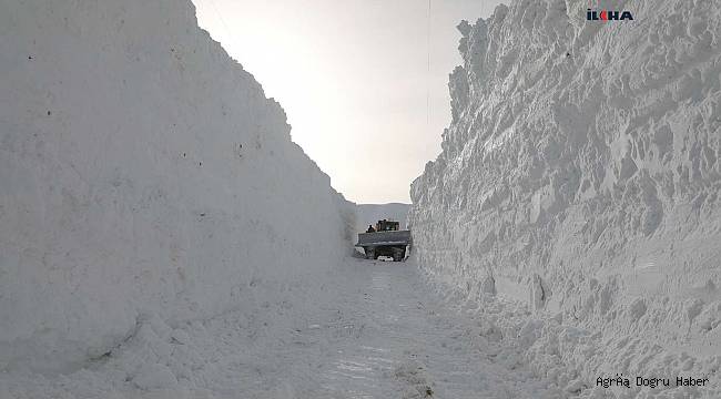 Ağrı'da 10 metreyi bulan kar kalınlığında yol açma çalışması devam ediyor
