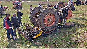 Ağrı'da devrilen traktörün altında kalan sürücü vefat etti