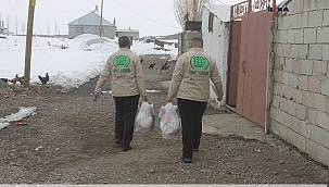 Umut Kervanı yardım çalışmalarına Ramazan ayında hız kesmeden devam ediyor
