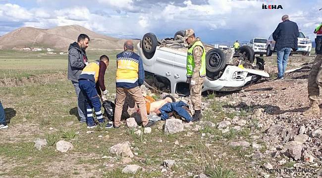 Ağrı'da takla atan aracın şoförü vefat etti