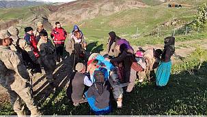 Yaylada donmak üzere olan aile kurtarıldı