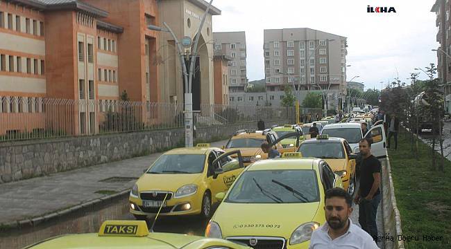 Ağrı'da taksiciler eylem yaptı