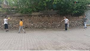 Dijital oyunları bırakıp çocukluğumuza dönelim 