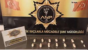 Ağrı'da İran uyruklu şahsın bağırsaklarına gizlenmiş 12 kapsül metamfetamin maddesi ele geçirildi