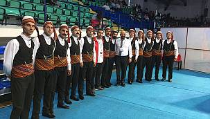 Ağrı Halk Oyunları Ekibi Türkiye Üçüncüsü oldu