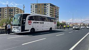 Ağrı'da otobüsün çarptığı genç vefat etti