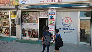 Li Wanê ji 130 zarokên êtîm re alîkarîya qirtesîyeyê hat dayîn 