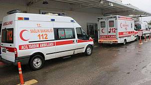 Gıda zehirlenmesi şüphesiyle 25 öğrenci hastaneye kaldırıldı