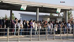 Üniversite öğrencileri: Toplu taşımadaki yoğunluktan dolayı derslere geç kalıyoruz