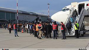 136 Afgan uyruklu göçmen Ağrı'dan ülkelerine gönderildi 
