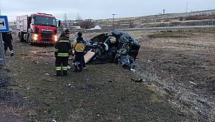 Kamyon ile çarpışan otomobil sürücüsü vefat etti