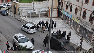 Kontrole giden 3 personel esnaf tarafından rehin alındı