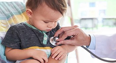 Çocuklarda kalp sağlığını etkileyecek yüksek ateş için ebeveynler dikkat!